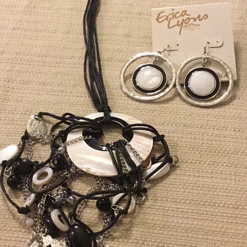 Brand New Erica Lyons BlackWhiteSilver Long NecklaceEarrings 12$